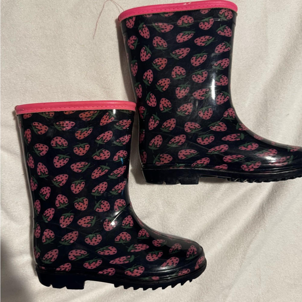 EUC Carters Rain Boots